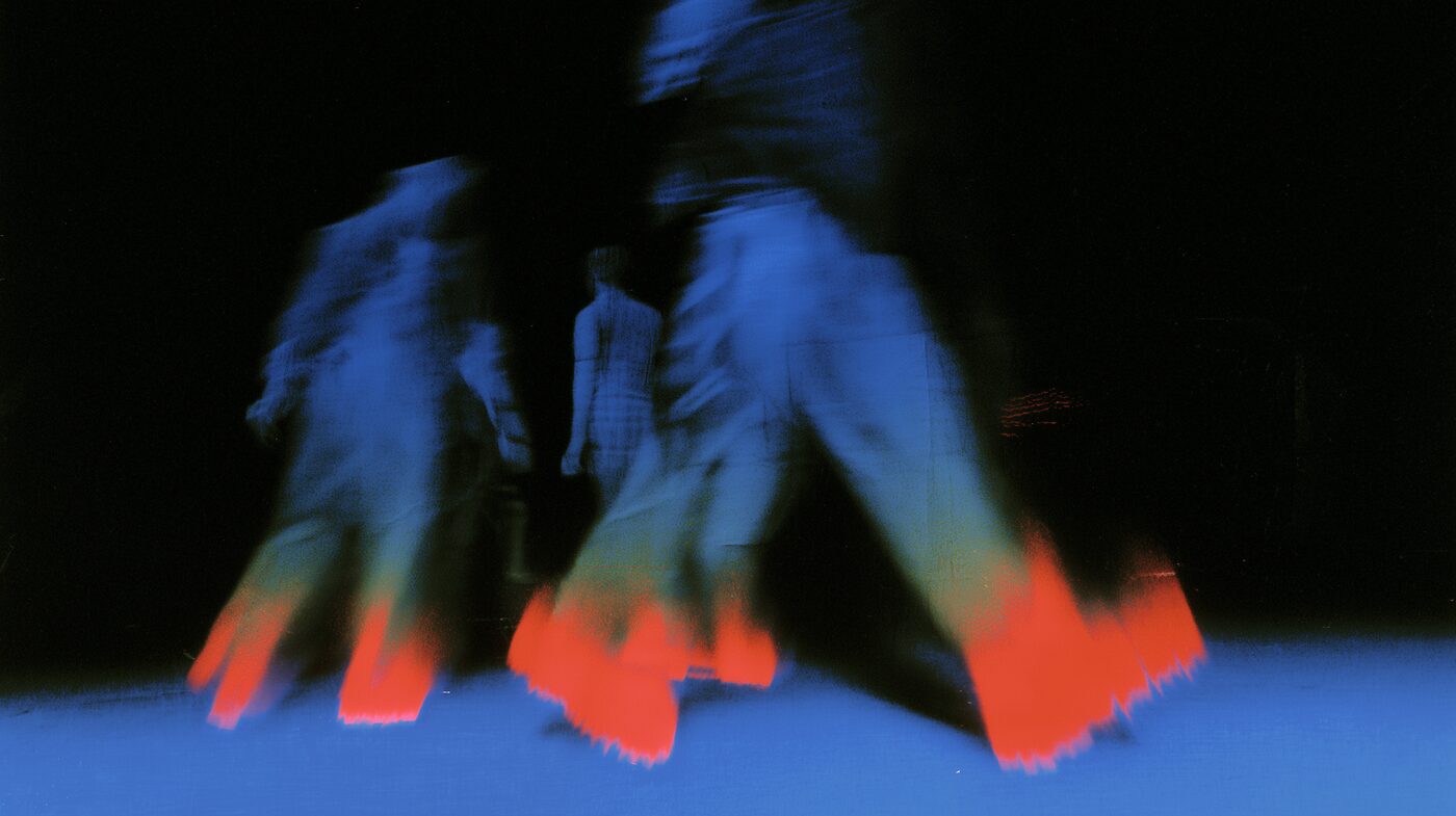 Thermal image of a crowd crossing a street
